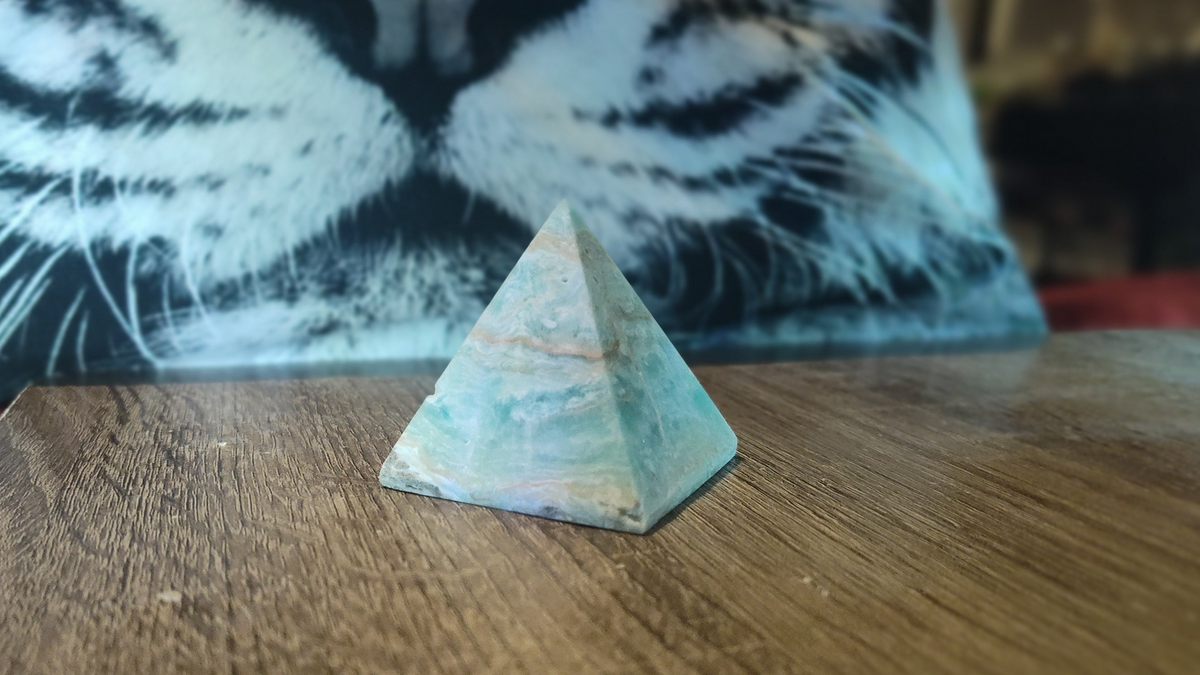 Hemimorphite pyramid